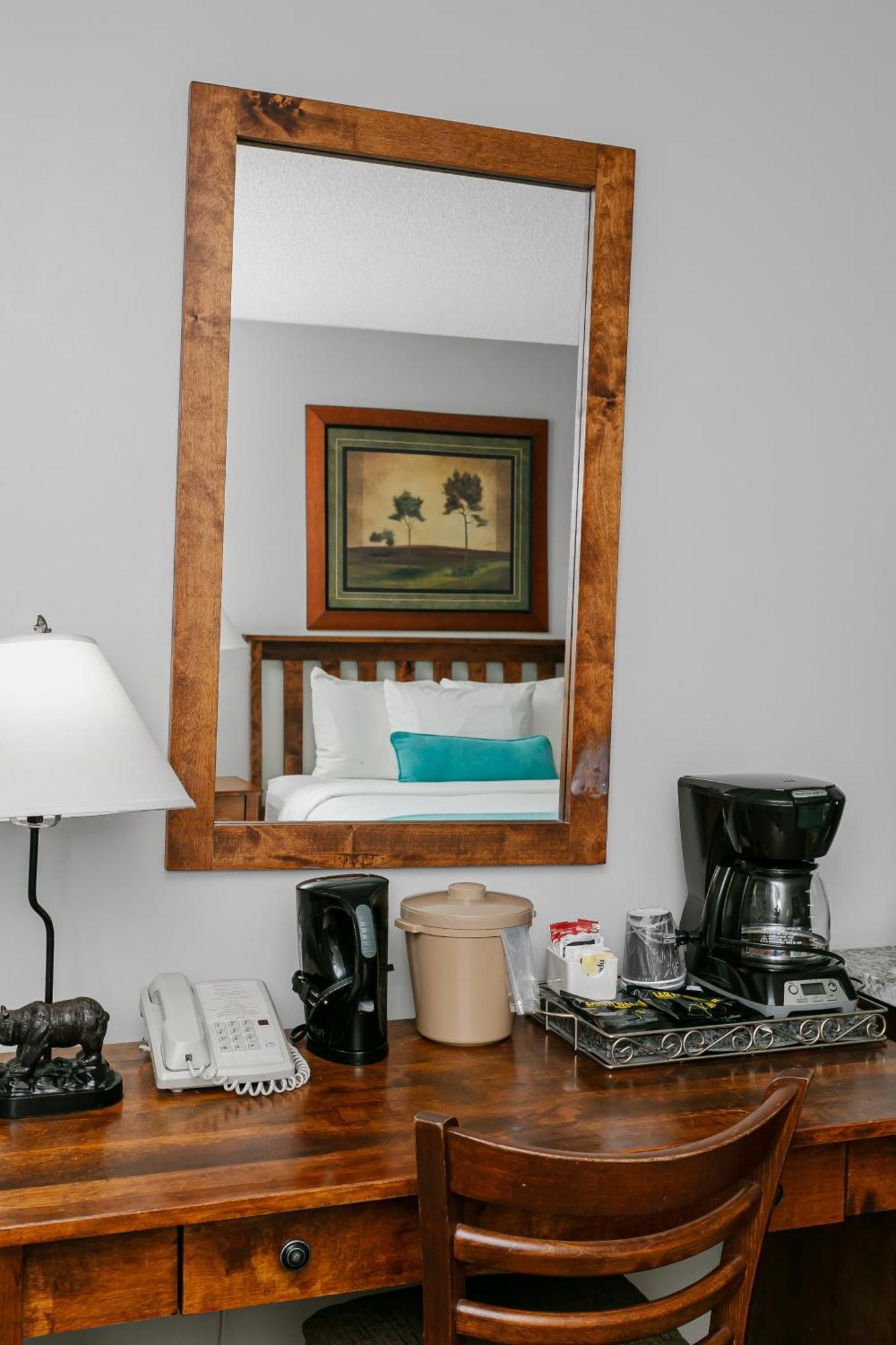 Tonquin Inn Jasper Phòng bức ảnh