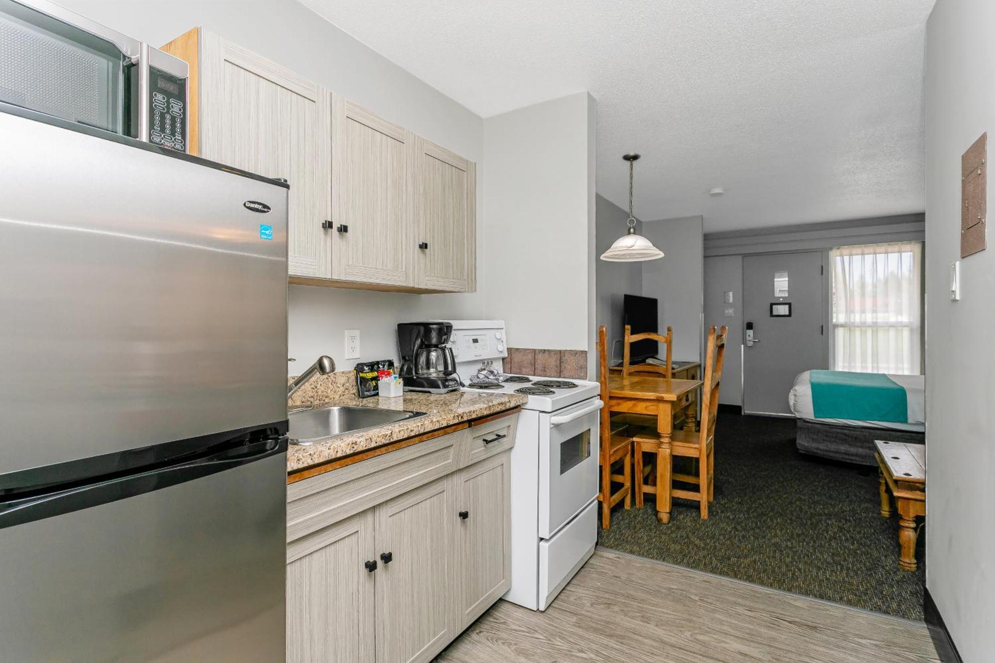 Tonquin Inn Jasper Phòng bức ảnh