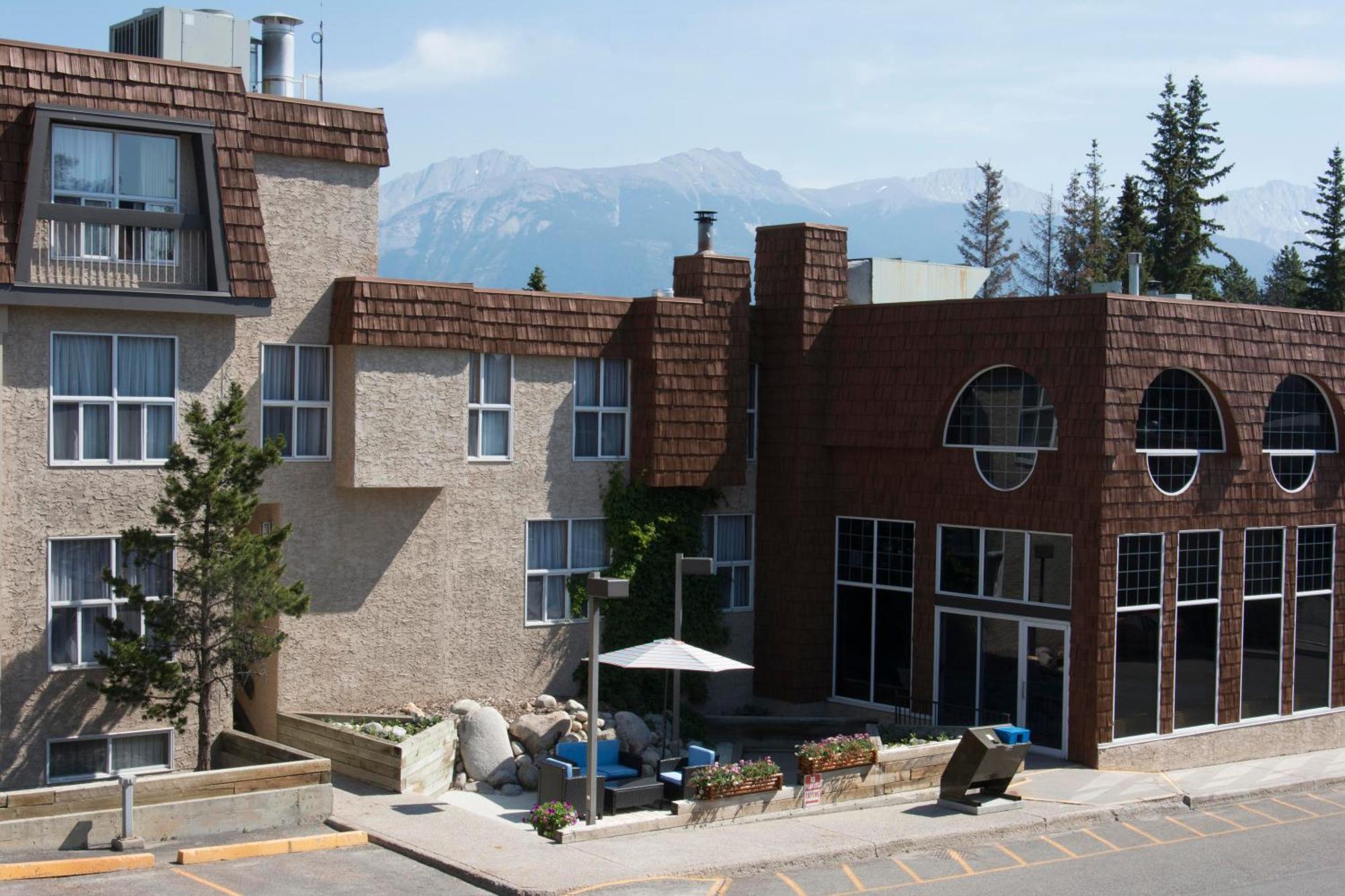 Tonquin Inn Jasper Ngoại thất bức ảnh