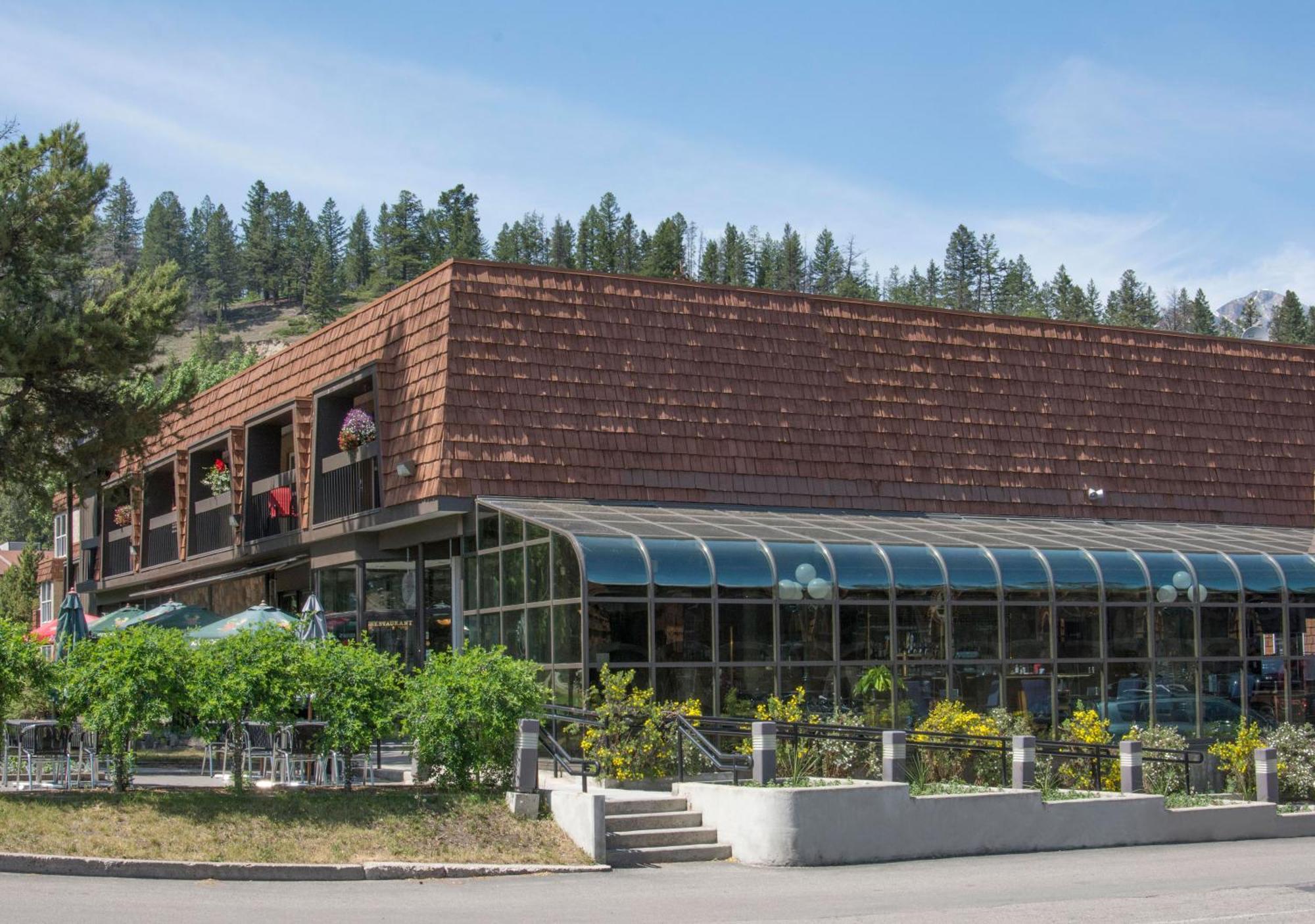 Tonquin Inn Jasper Ngoại thất bức ảnh